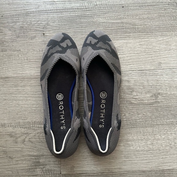 Rothy's Black and Gray Camouflage Flats Sz 10.5 - Picture 3 of 7